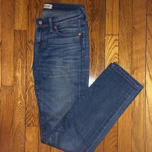 Mid-rise straight leg Madewell jeans